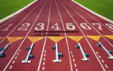 BG大游官网-波尔图与阿贾克斯就肯尼斯-泰勒转会展开深入谈判，转会费或成关键